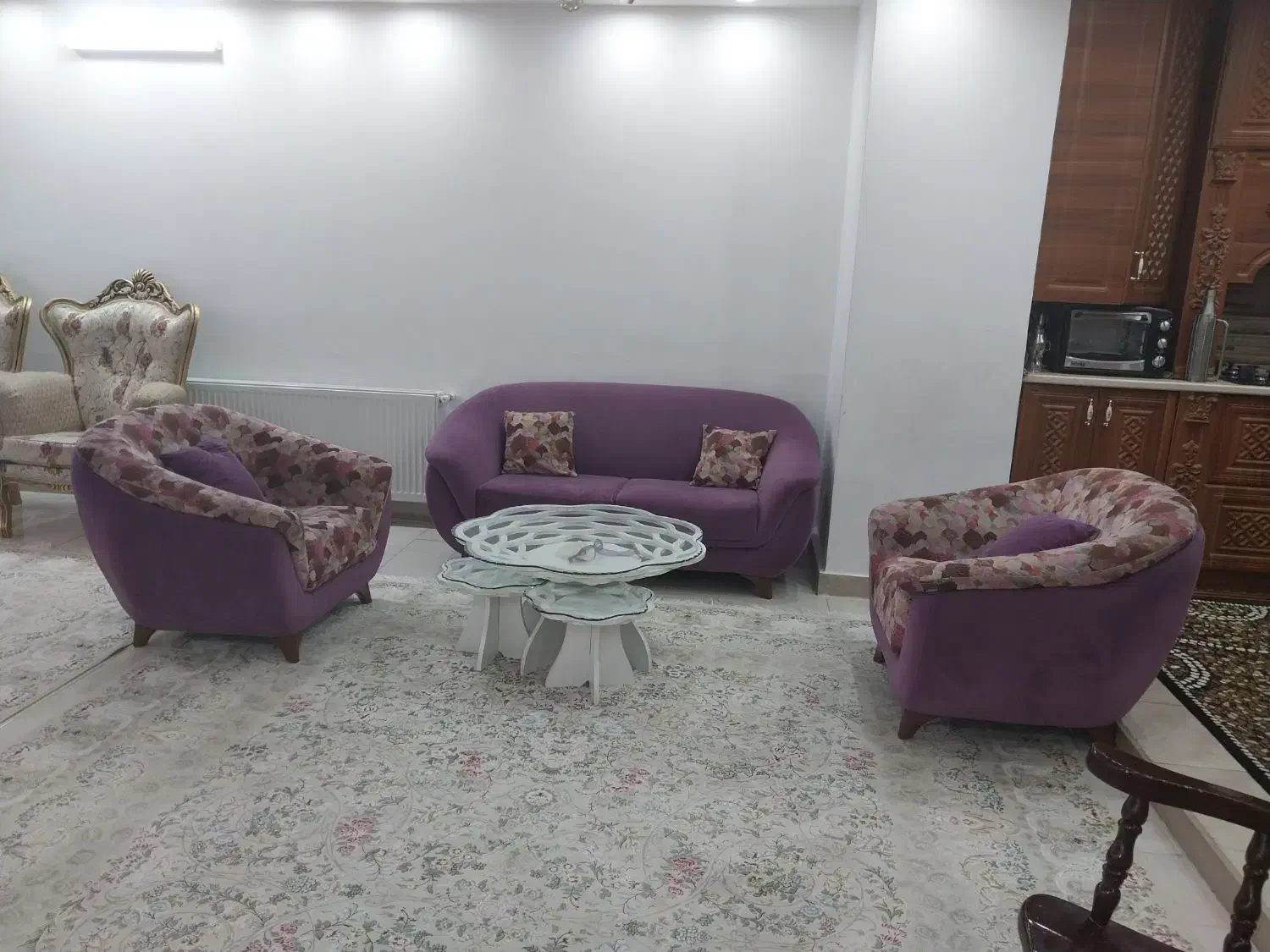 مبل راحتی ۴نفره|مبلمان خانگی و میز عسلی|فیروزکوه, |دیوار