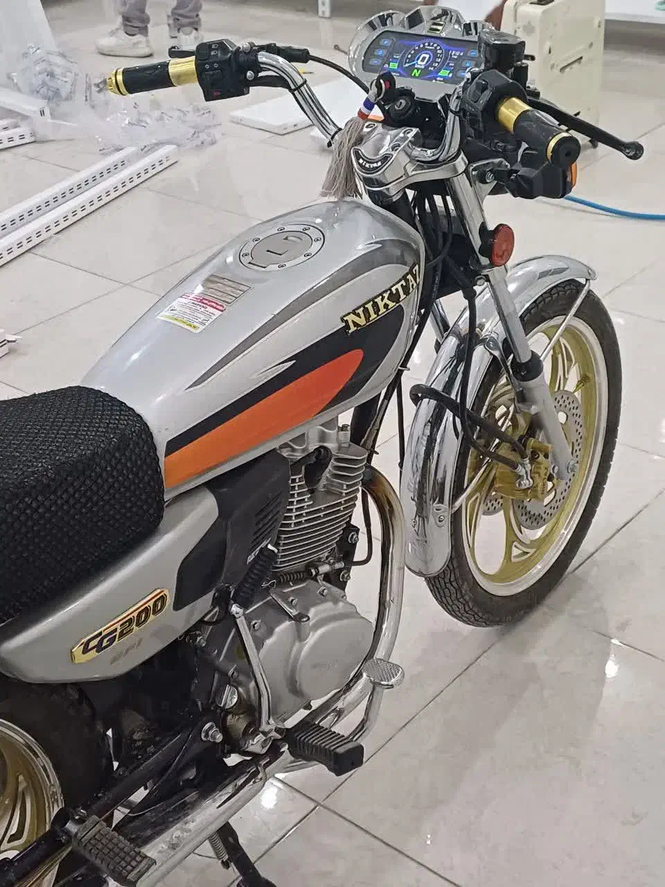 موتورسیکلت نیکتاز ۲۰۰|موتورسیکلت|لنجان, |دیوار