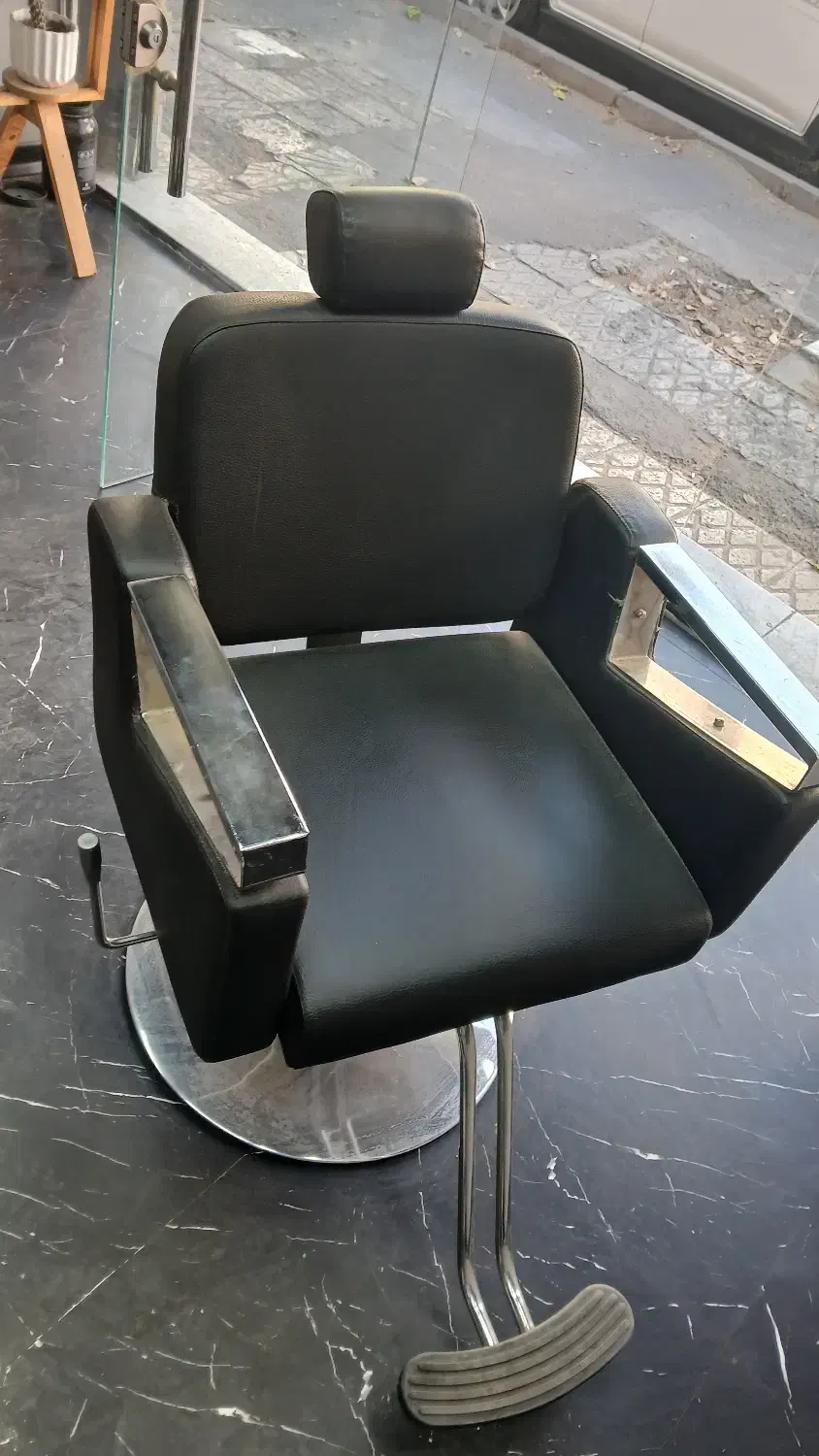 صندلی اریشگاه در حد نو|آرایشگاه و سالن‌های زیبایی|فردیس, طالقانی|دیوار