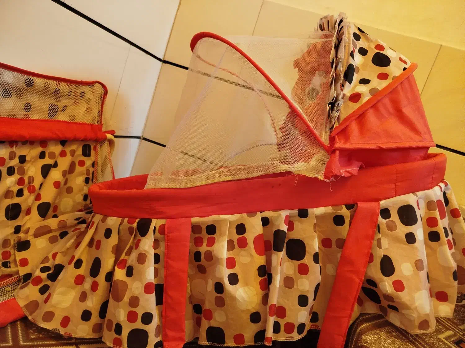 گهواره نوزاد|تخت و صندلی بچه|قزوین, |دیوار