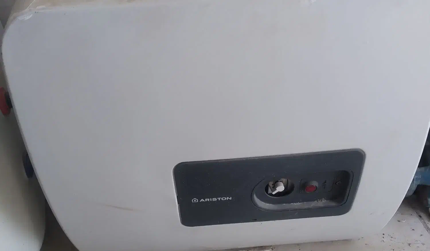 آبگرمکن|آبگرمکن، پکیج، شوفاژ|کیش, |دیوار