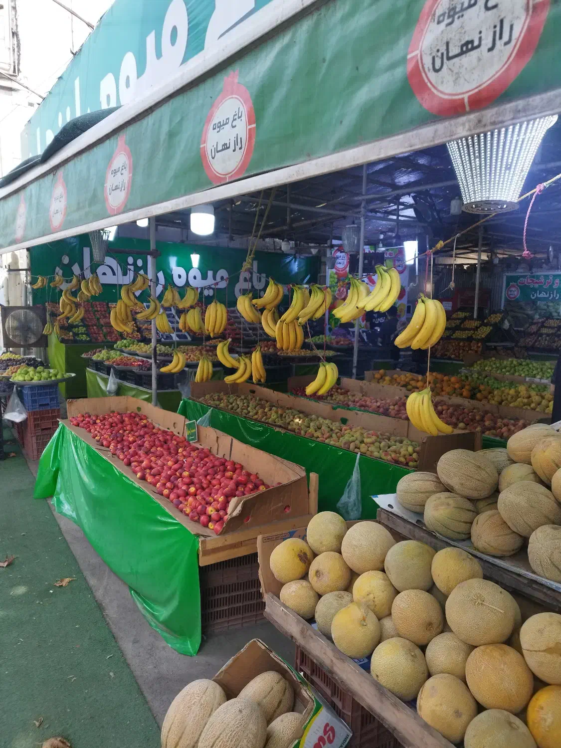 به تعدادی کارگر زن و مرد نیازمندیم|استخدام بازاریابی و فروش|رودسر, |دیوار