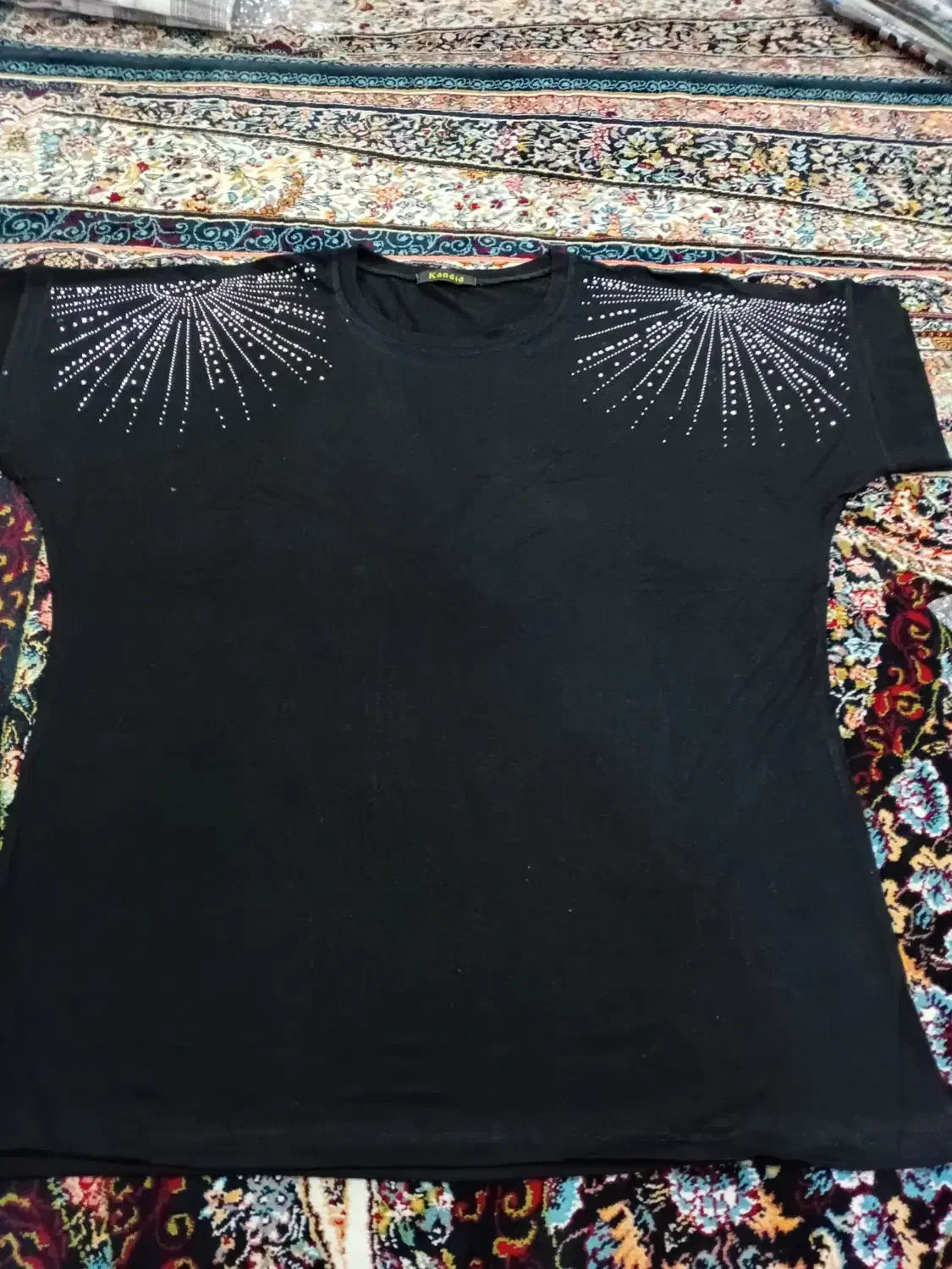 لباس زنونه|لباس|ساوه, |دیوار