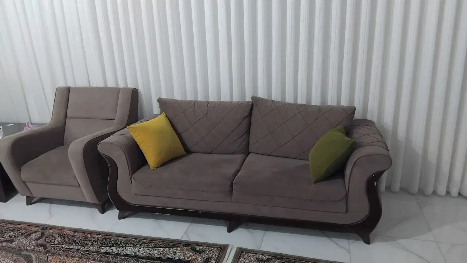 مبل تمیز و سالم|مبلمان خانگی و میز عسلی|شاهین دژ, |دیوار