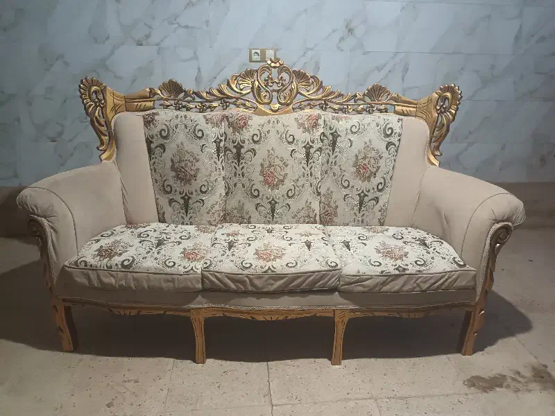 مبل ۷ نفره در حد نو|مبلمان خانگی و میز عسلی|اقبالیه, |دیوار