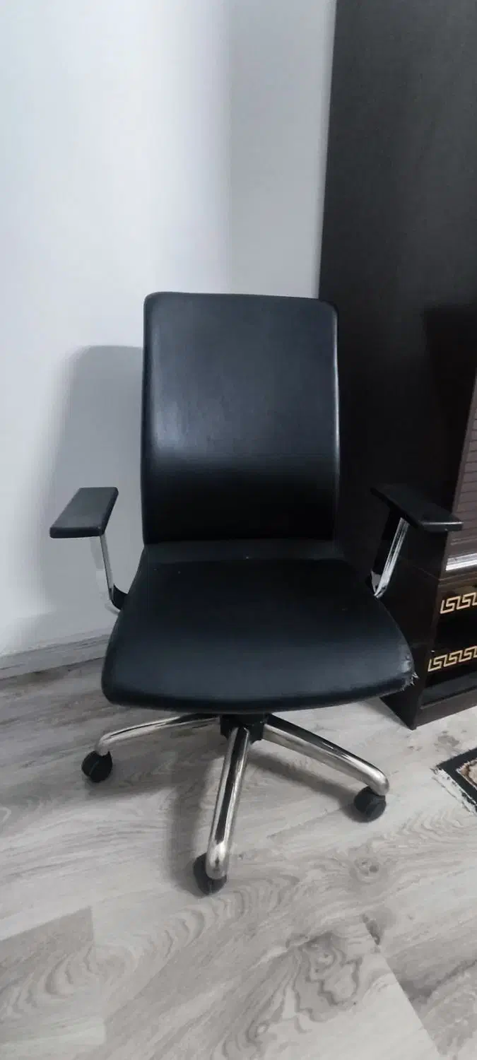 صندلی اداری|صندلی و نیمکت|تهران, صادقیه|دیوار