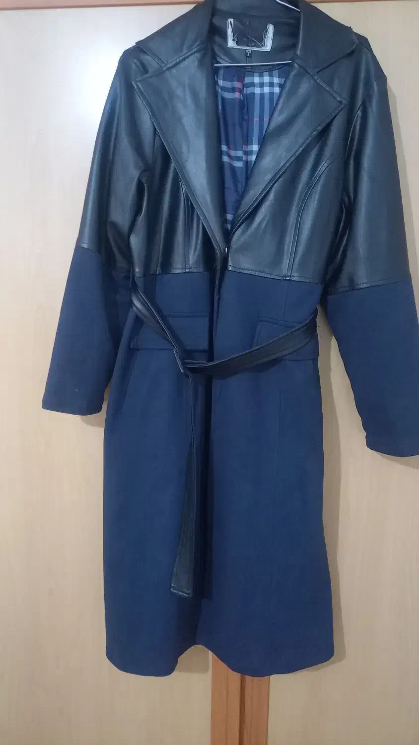 پالتو زنانه.|لباس|سلماس, |دیوار