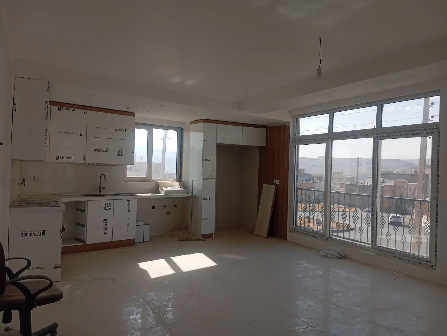 یکخوابه متراژ بزرگ ۱۱۰ متری تک بلوک|فروش آپارتمان|صدرا-فارس, فاز ۱|دیوار