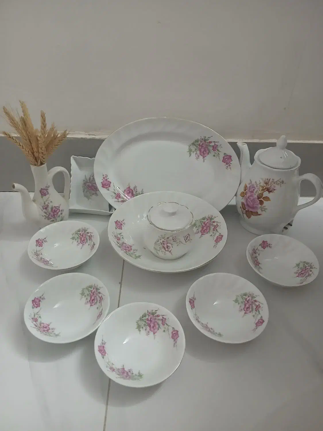 چینی گل قدیمی|ظروف سرو و پذیرایی|نیشابور, هفده شهریور|دیوار