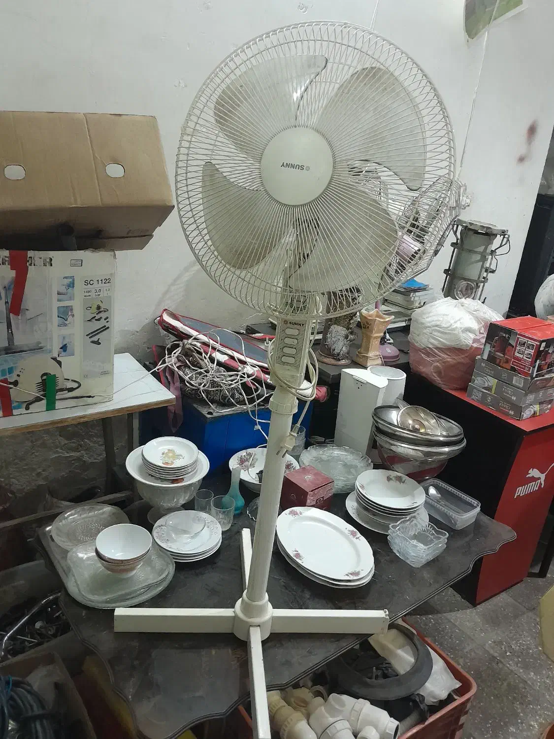 پنکه سالم تمیز|پنکه و تصفیهکنندهٔ هوا|قهدریجان, |دیوار