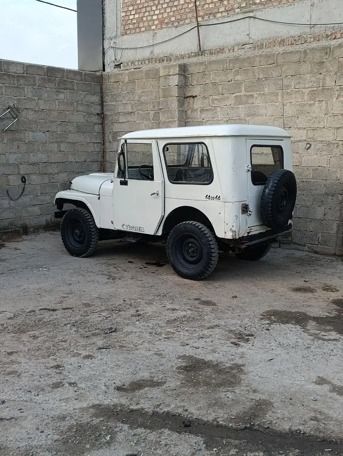 جیپ گالانت موتور کوچک|خودرو کلاسیک|بوکان, |دیوار