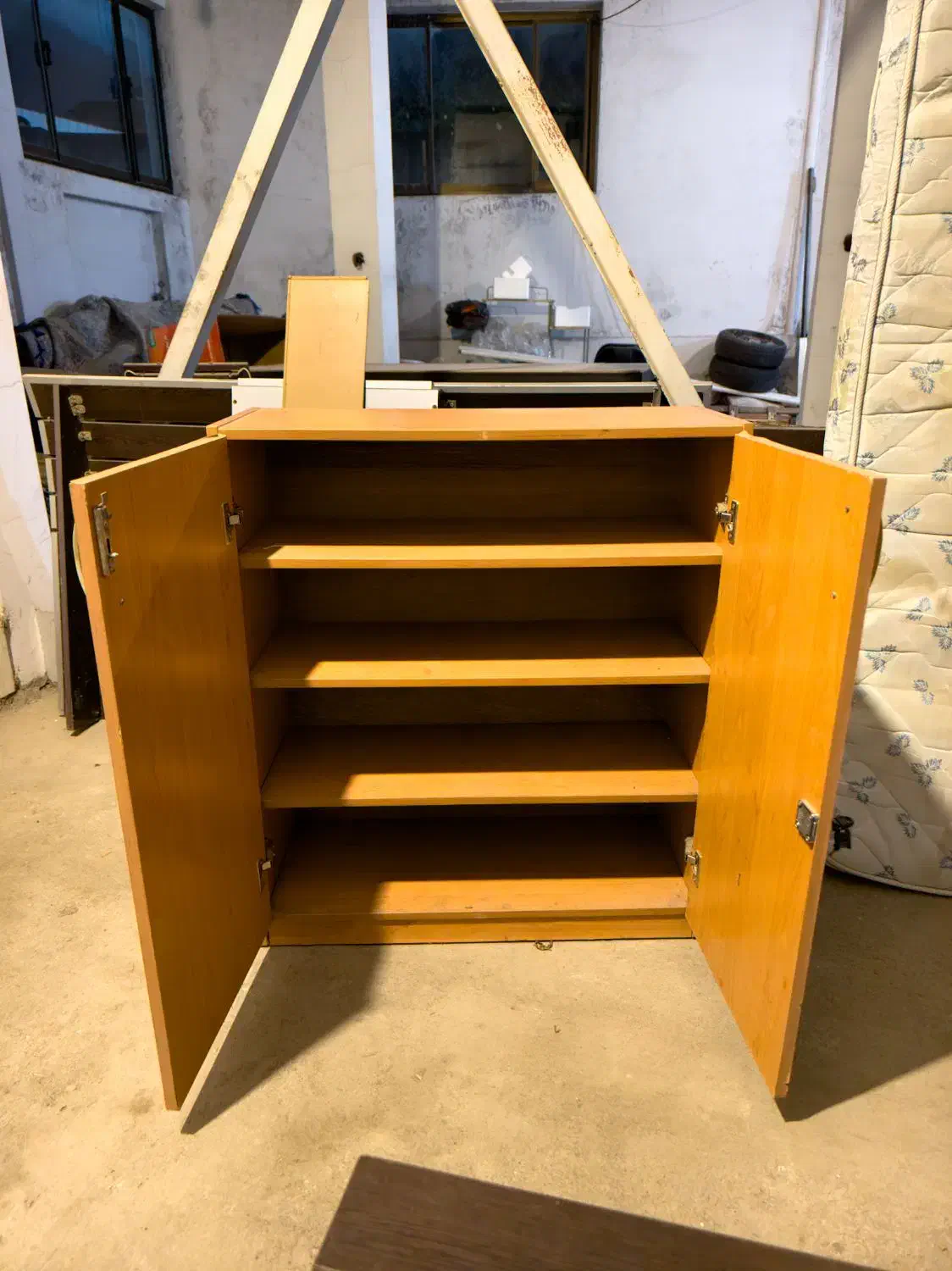 جا کفشی|جاکفشی، کمد، دراور|بندر انزلی, امامزاده|دیوار