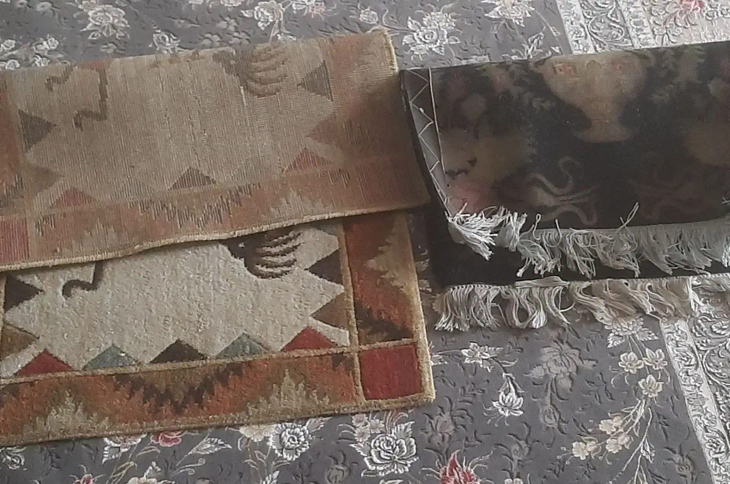 قالیچه ی دستی و ماشینی|فرش|کرج, کرج نو|دیوار