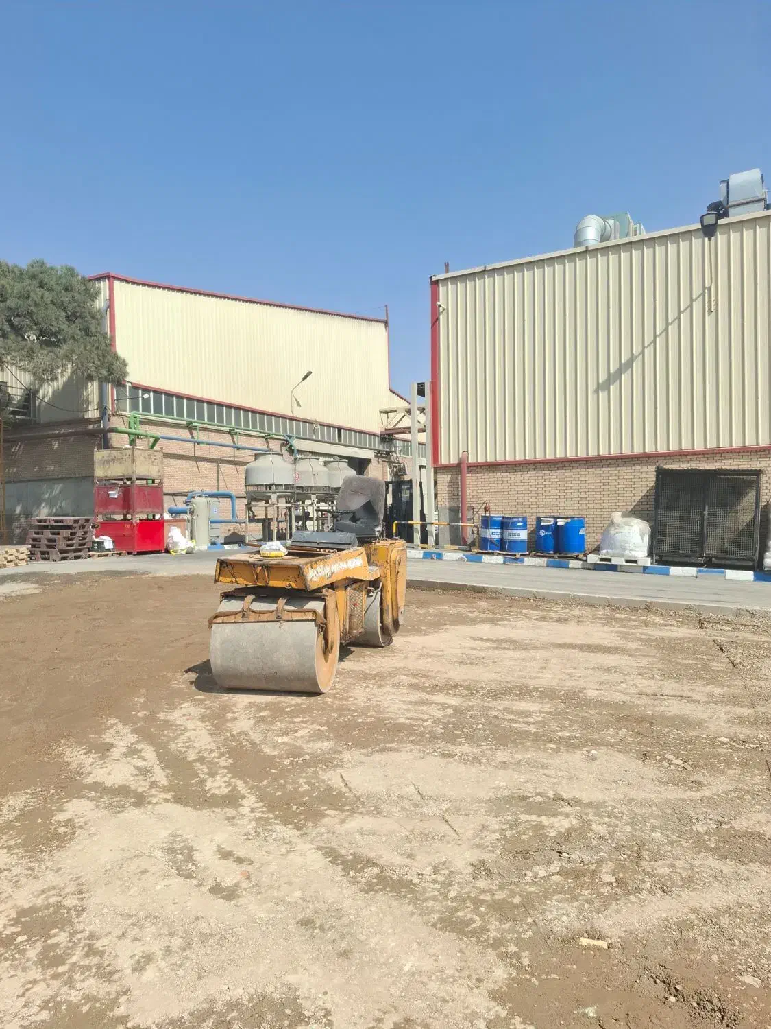 غلطک اجاره ای ماشینی آهنی23تن.14 تنی داخل تهران|ماشینآلات صنعتی|تهران, فلسطین (میدان انقلاب)|دیوار