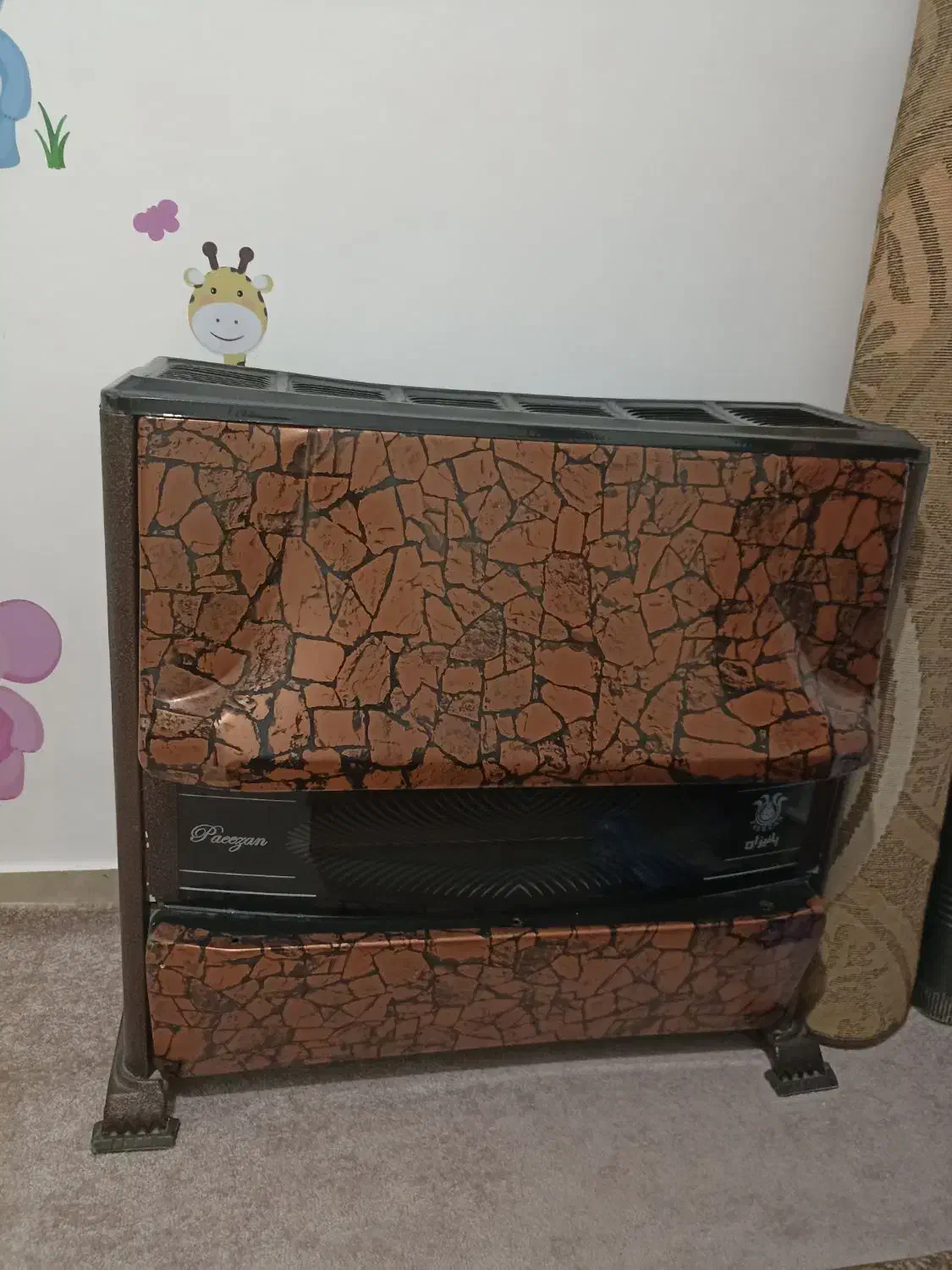 بخاری ۱۲۰۰۰ و فرش ۴متری|فرش|شریف‌آباد, |دیوار