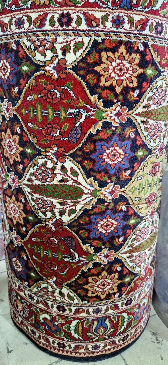 فرش پله ای|گلیم، جاجیم، گبه|اندیشه, اندیشه فاز ۲|دیوار