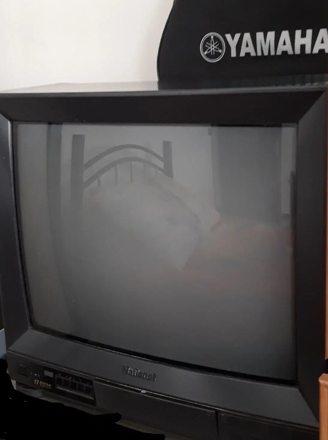 تلویزیون ناسیونال ژاپنی اصلی با لامپ اصلی سالم|تلویزیون و پروژکتور|اصفهان, پروین|دیوار