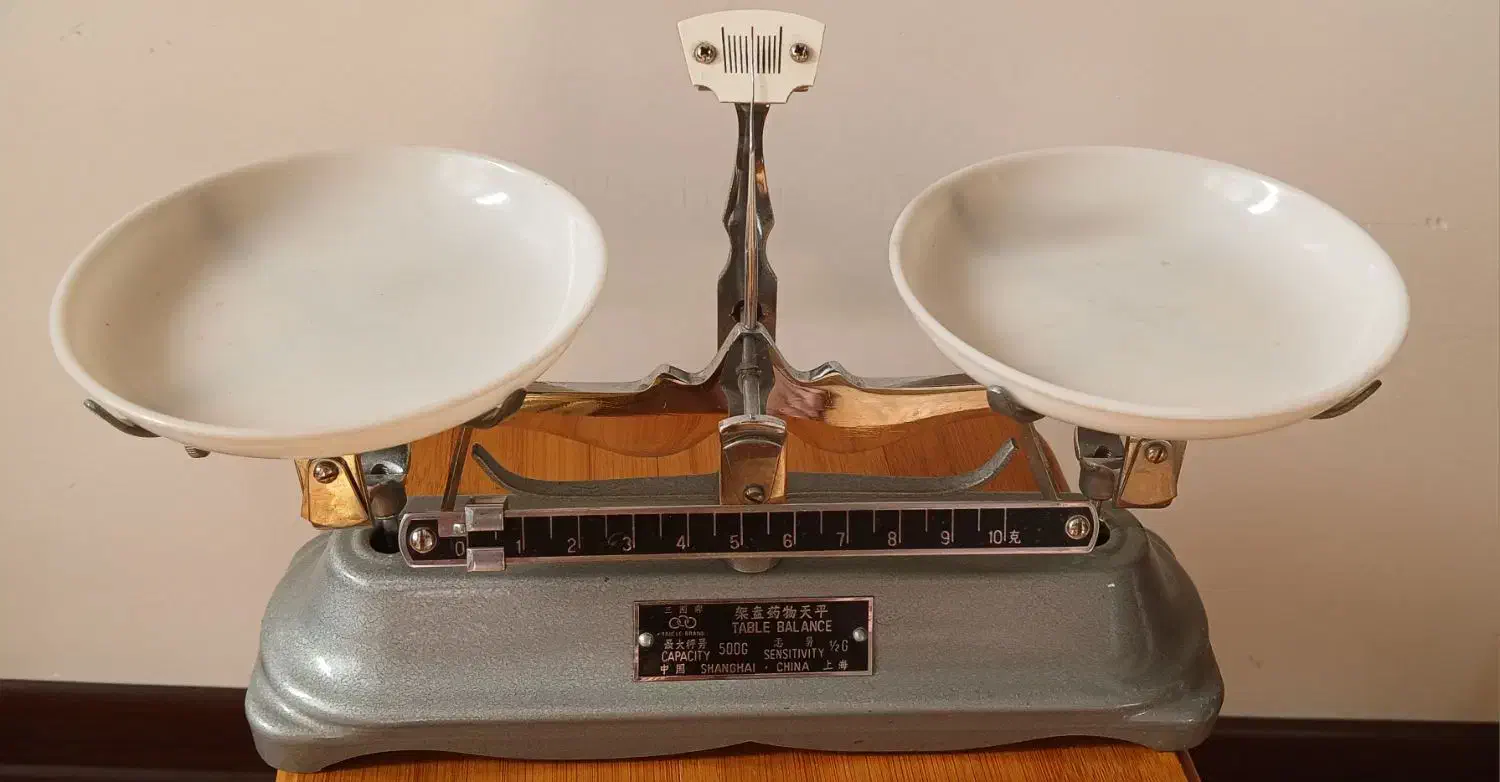 ترازو|کلکسیون اشیاء عتیقه|تهران, نیروی هوایی (پیروزی)|دیوار