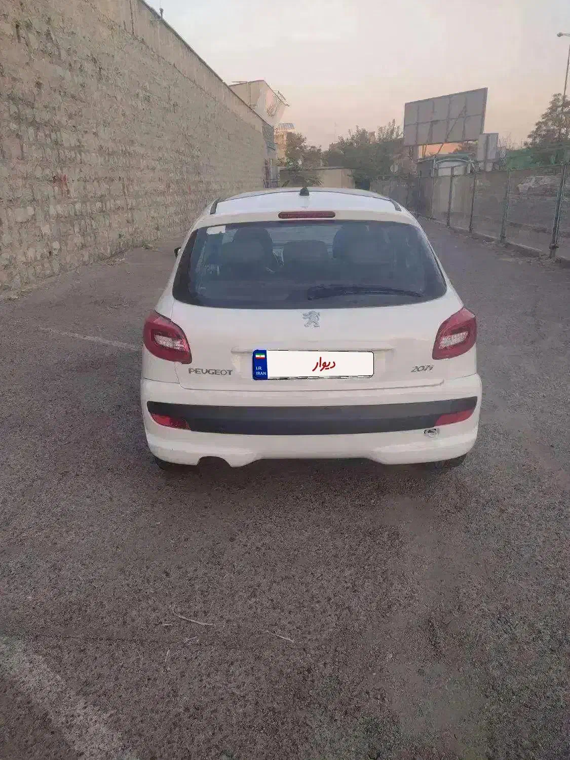 پژو 207i مدل 1400 سقف شیشه ای|خودرو سواری و وانت|تهران, امانیه|دیوار