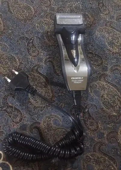 ماشین اصلاح صورت پرنسلی و خط زن|آرایشی، بهداشتی، درمانی|مشهد, اقبال|دیوار