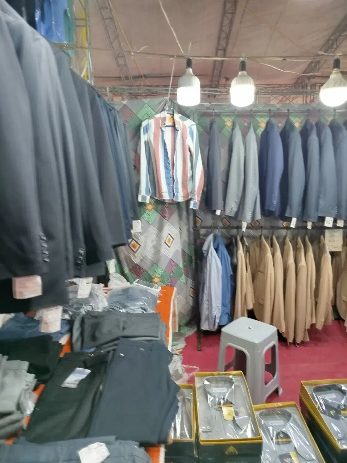 پوشاک|لباس|بندر کنگان, |دیوار