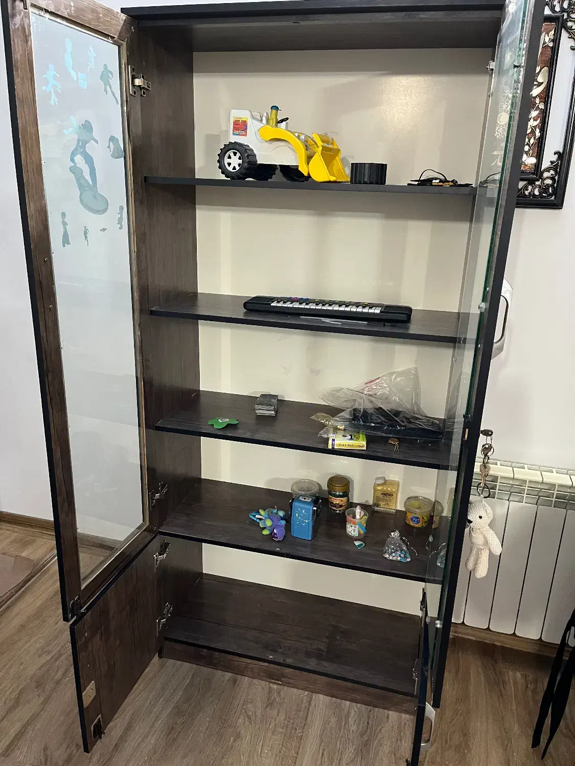 کمد کتابخونه|کتابخانه، شلف، قفسه‌های دیواری|شیروان (خراسان), |دیوار