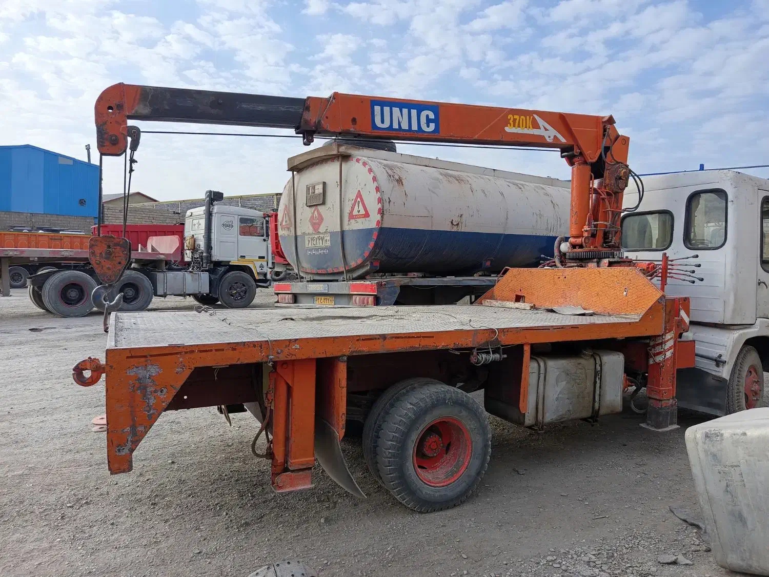 جرثقیل اویکو|خودرو سنگین|اصفهان, شهرک صنعتی امیرکبیر (شاپور جدید)|دیوار