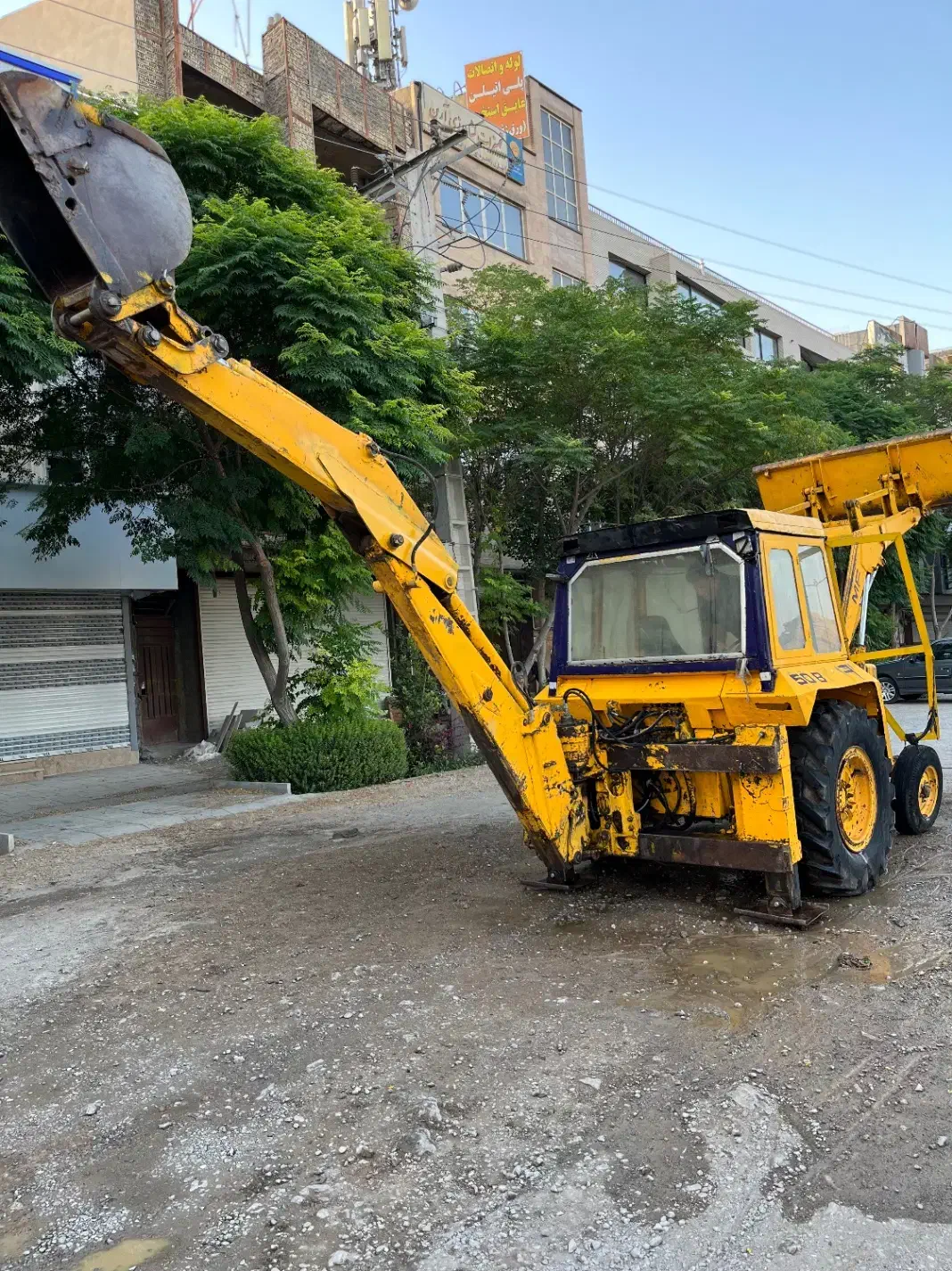 بیل بکهو ام اف انگلیسی|خودرو سنگین|اصفهان, قائمیه|دیوار