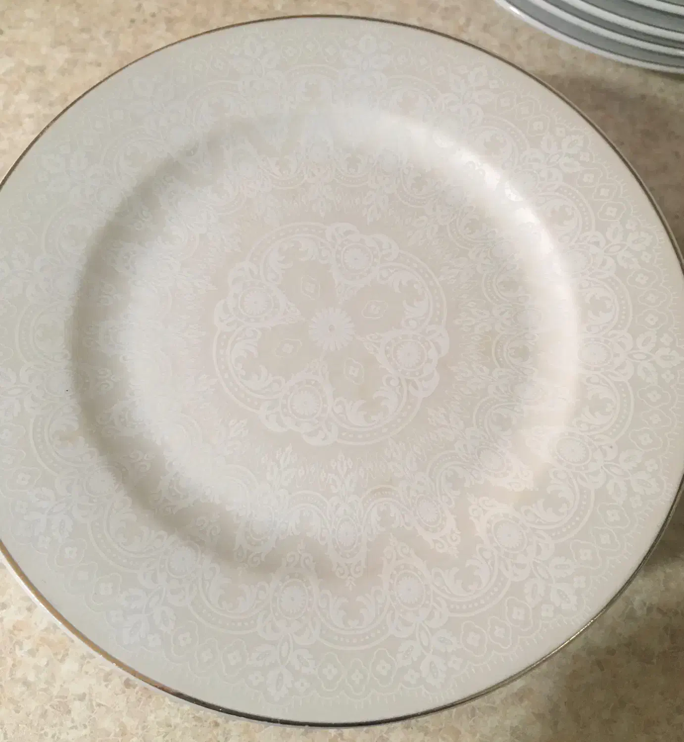 سرویس چینی ۱۲نفره مقصود نو|ظروف سرو و پذیرایی|ساوه, |دیوار