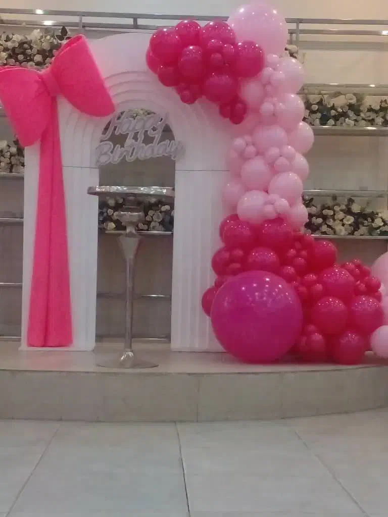 تشریفات تولد مهمانی دورهمی|خدمات پذیرایی، مراسم|هشتگرد, طاووسیه|دیوار