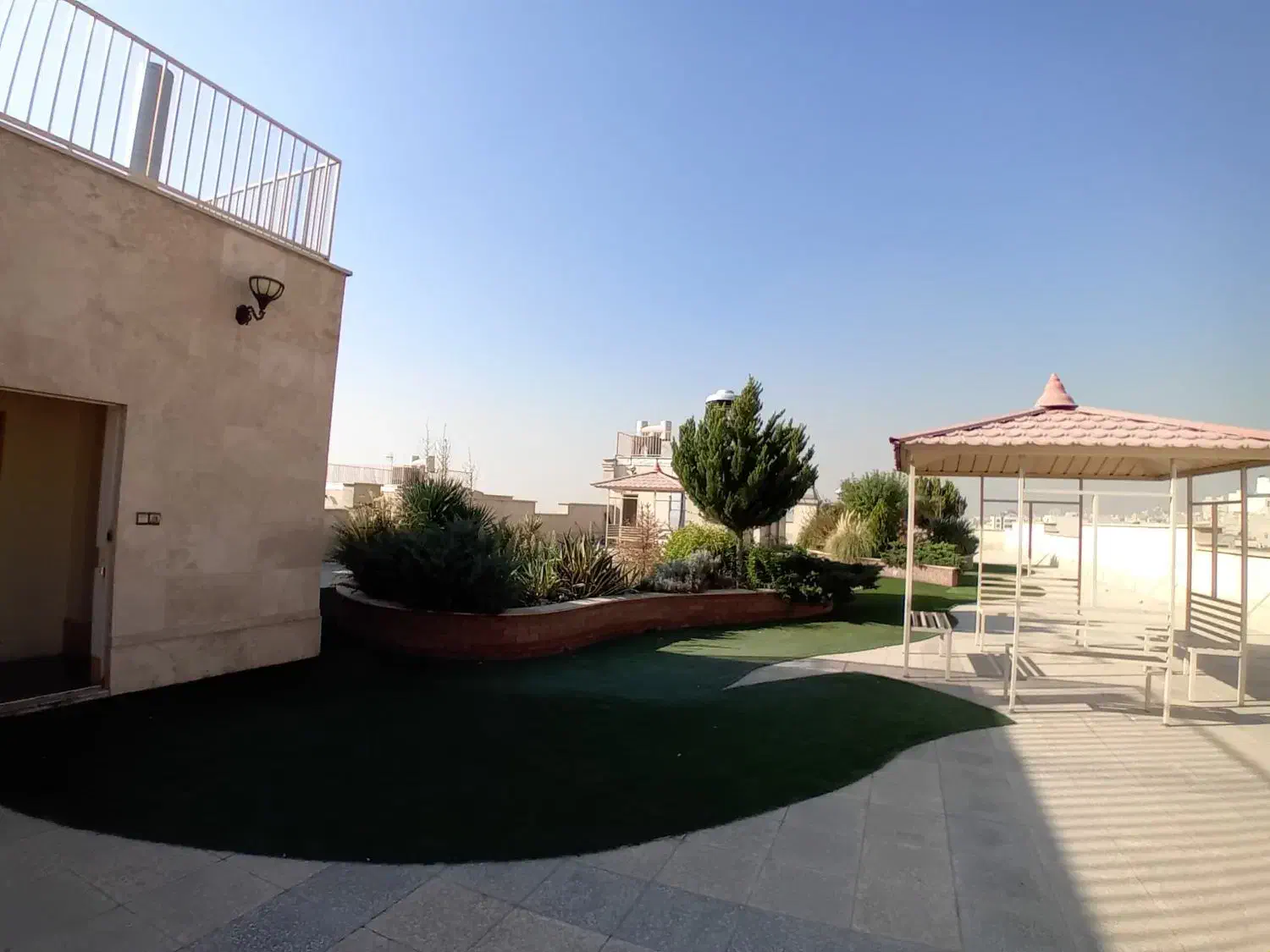 ۷۳ متر / مختص خوش سلیقه ها / مشاعات آبی