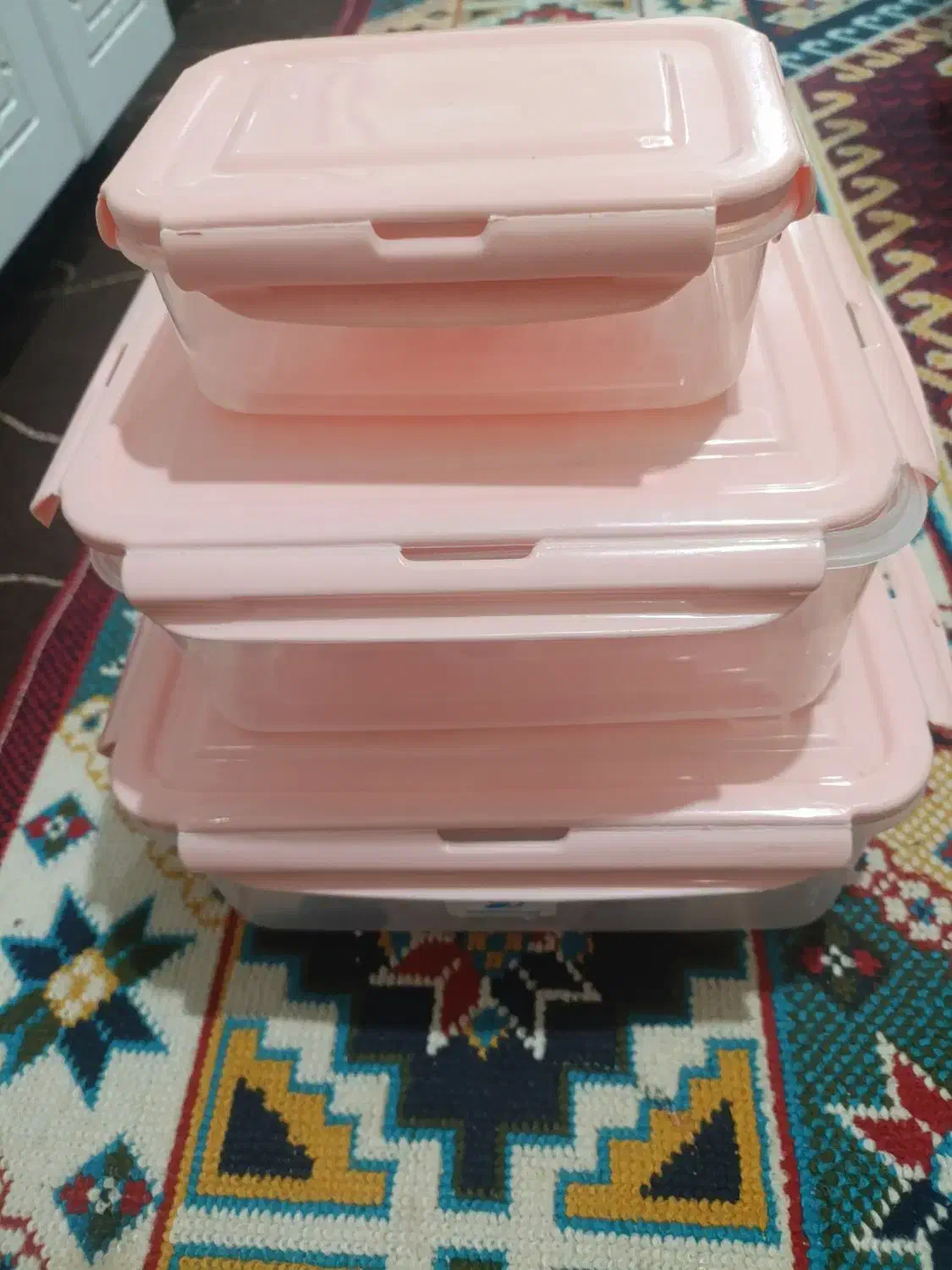 مقداری وسایل آشپزخانه در حد نو|ظروف نگهدارنده، پلاستیکی، یک‌بارمصرف|بروجرد, |دیوار