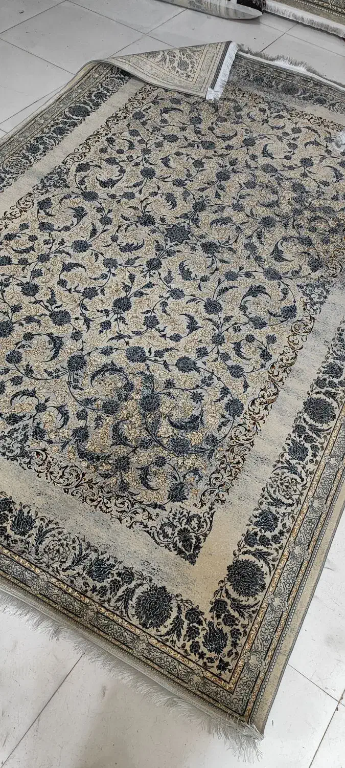 4 تخته 6 متری 700 شانه شرکت سورنا نونو داخل نایلون|فرش|جوانرود, |دیوار