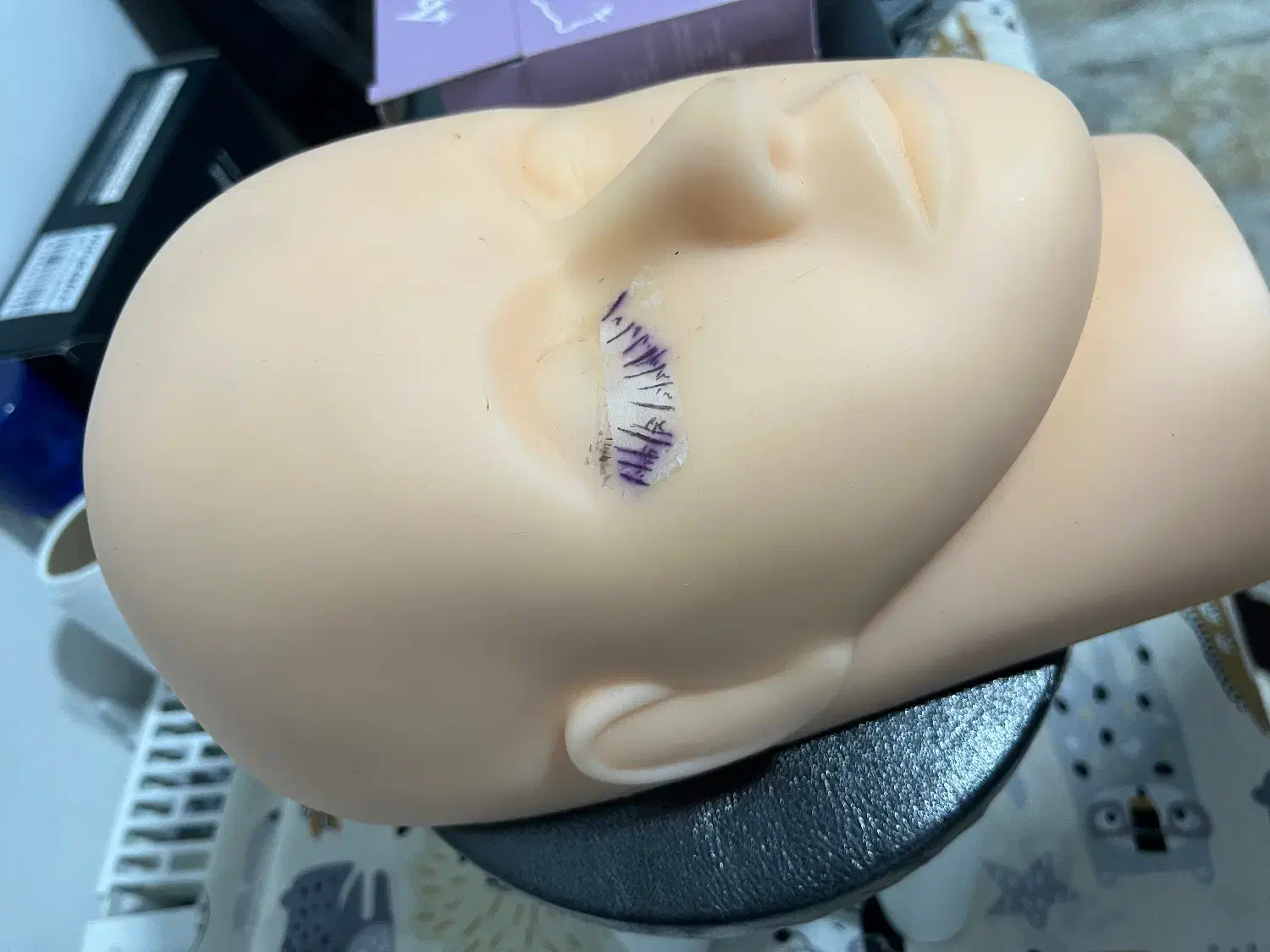 لوازم اکستنشن و کله مانکن مژه|آرایشگاه و سالن‌های زیبایی|تربت‌حیدریه, ۴۵ متری|دیوار