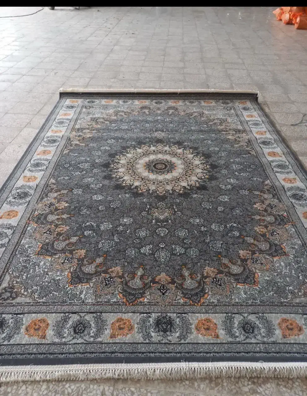 تعویض فرش درب منزل شما|فرش|شیراز, ستارخان|دیوار