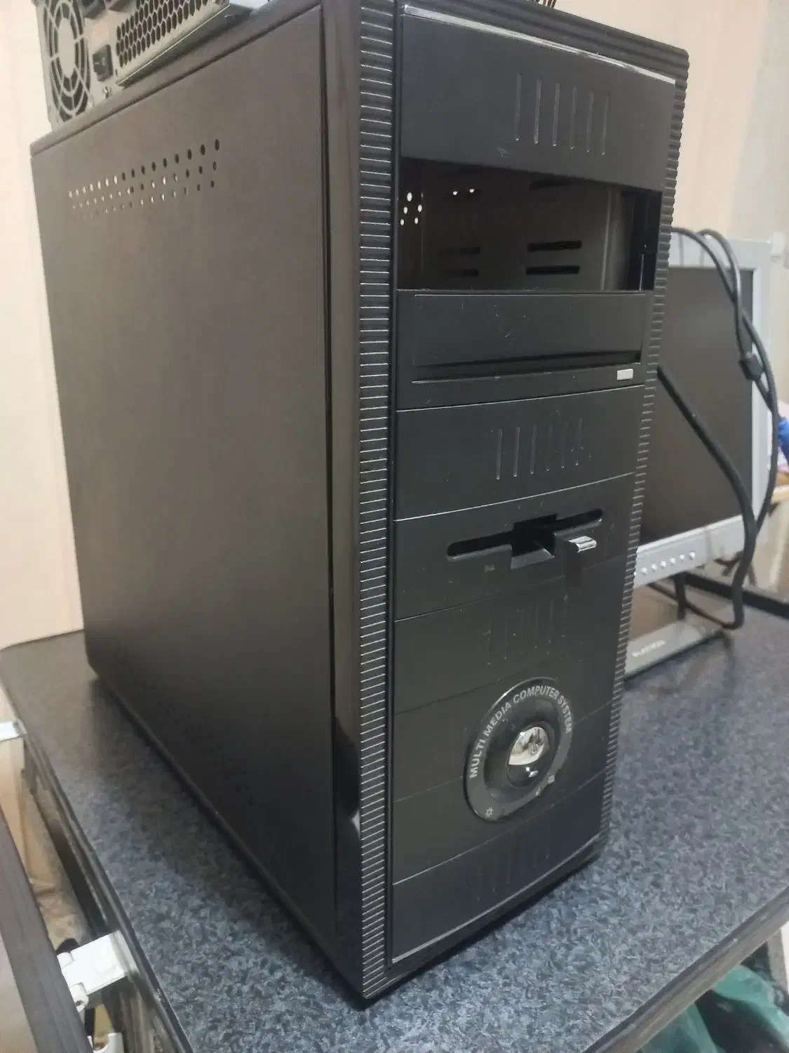 مزایده پاور و پوسته کیس کامپیوتر  قیمت ۶۰۰ هزار|حراج|اصفهان, شاهد|دیوار