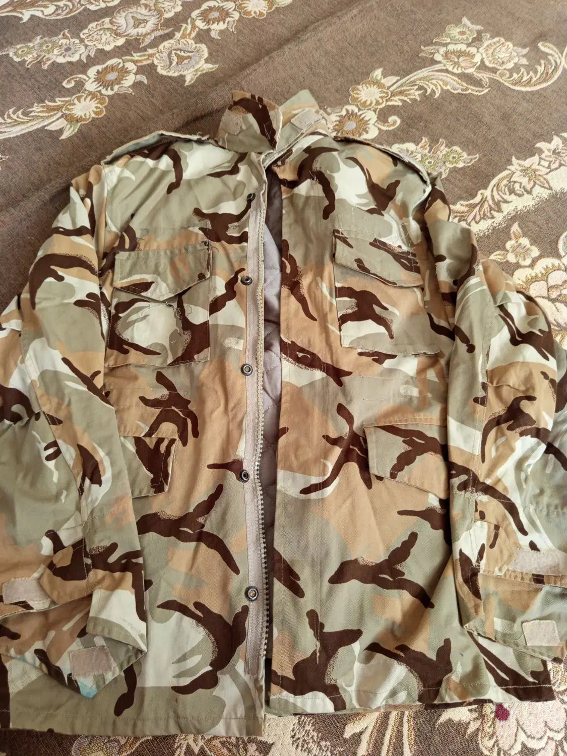 لباس نظامی درحدنو|لباس|بیرجند, |دیوار