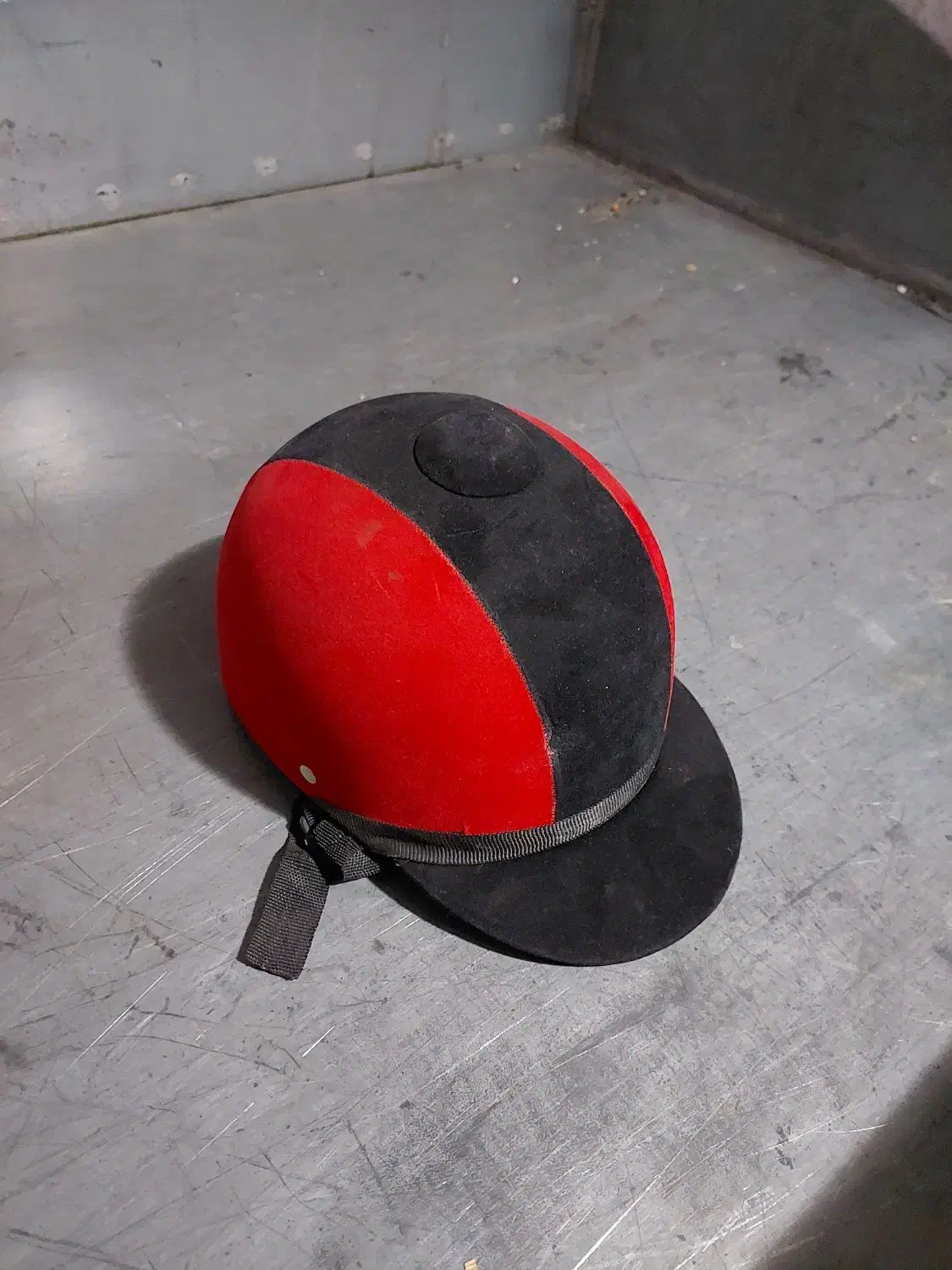 کلاه و گتر سوارکاری در حد نو|اسب و تجهیزات اسبسواری|تهران, شمسآباد|دیوار