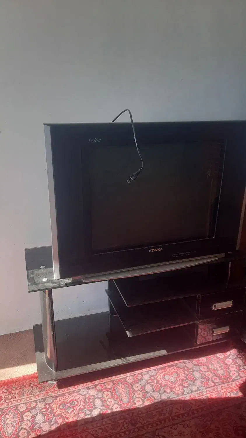 میز وتلویزیون|تلویزیون و پروژکتور|شهرکرد, |دیوار