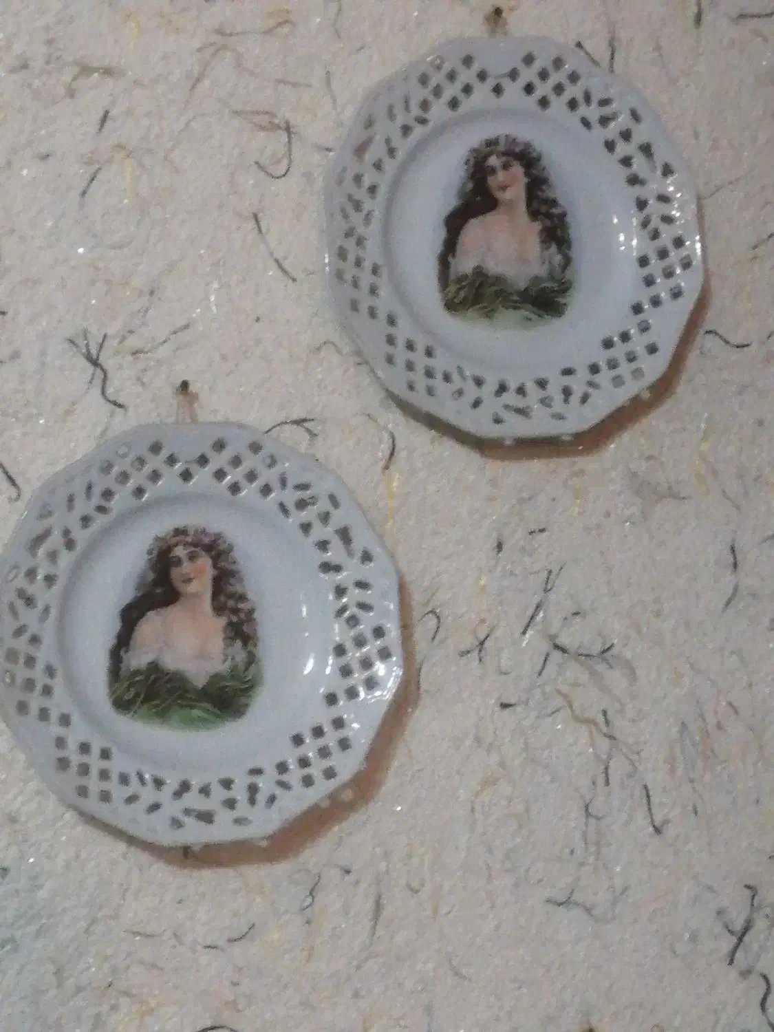 ظروف بسیار زیبا و آنتیک  خیلی خیلی قدیمی|کلکسیون اشیاء عتیقه|لاهیجان, جمهوری|دیوار