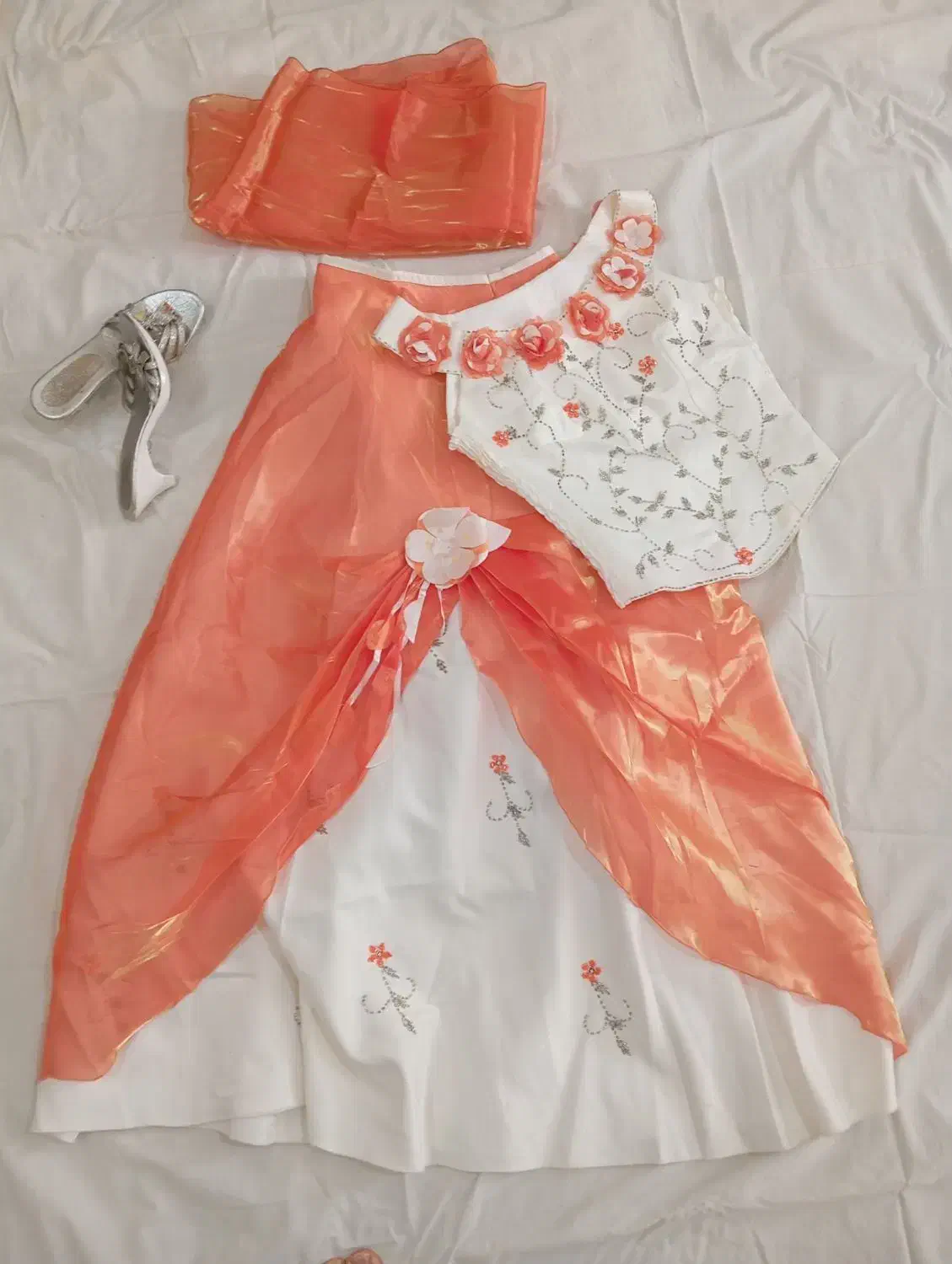 کفش100، روسری100، چادر و150 نومن|لباس|کاشان, قطب راوندی|دیوار