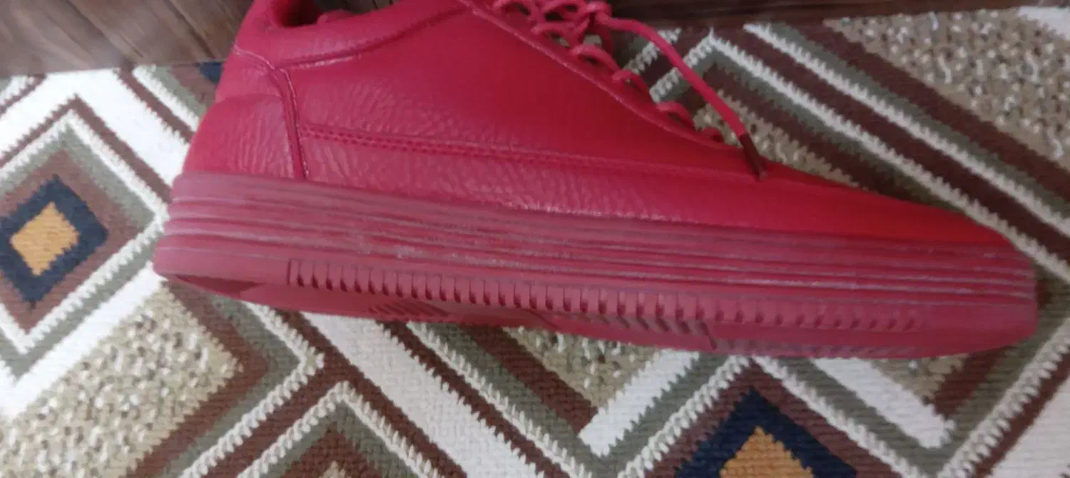 کفش اسپرت قرمز|کیف، کفش، کمربند|محمدشهر, جعفرآباد|دیوار
