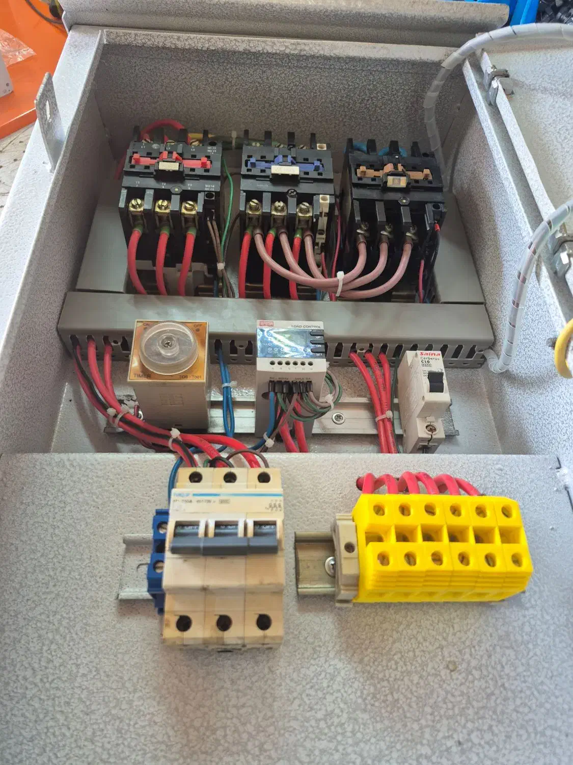 تابلو برق آسیاب|ماشین‌آلات صنعتی|زاهدان, |دیوار