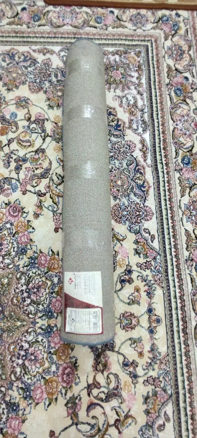 قالیچه ی عروسکی یک متر و نیم|گلیم، جاجیم، گبه|لنگرود, |دیوار