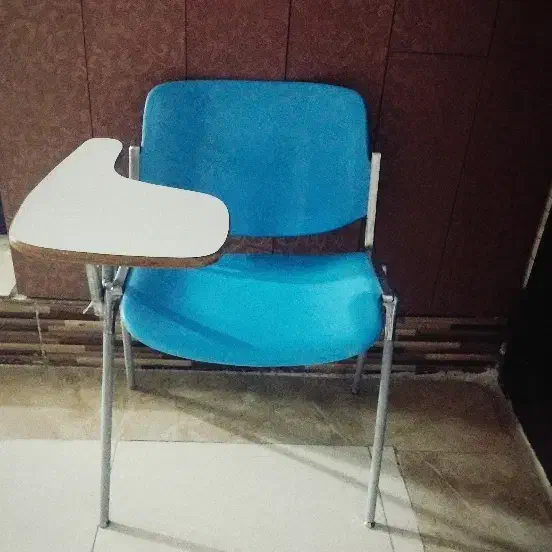 صندلی تک|صندلی و نیمکت|زاهدان, |دیوار