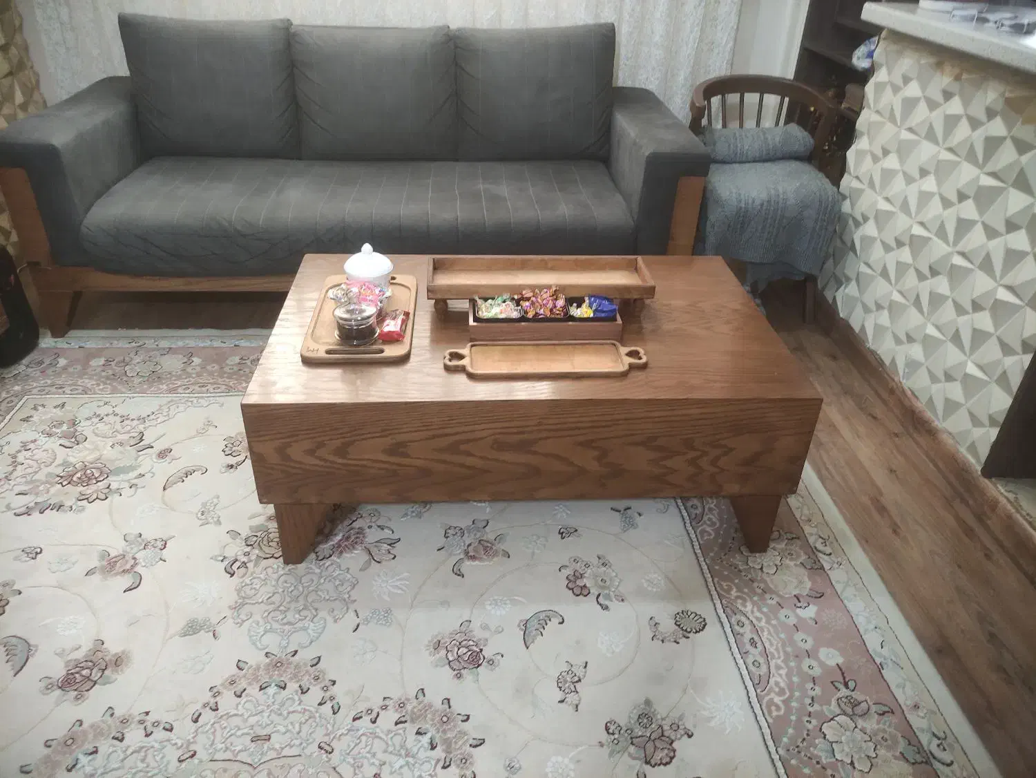 مبل راحتی تمام امدیاف بدون زدگی و پارگی|مبلمان خانگی و میز عسلی|همدان, |دیوار