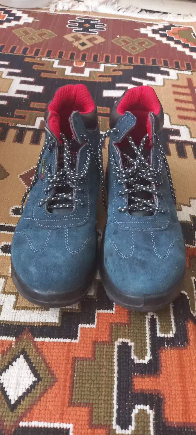 کفش کار|کیف، کفش، کمربند|محمدشهر, شهرک نگین|دیوار