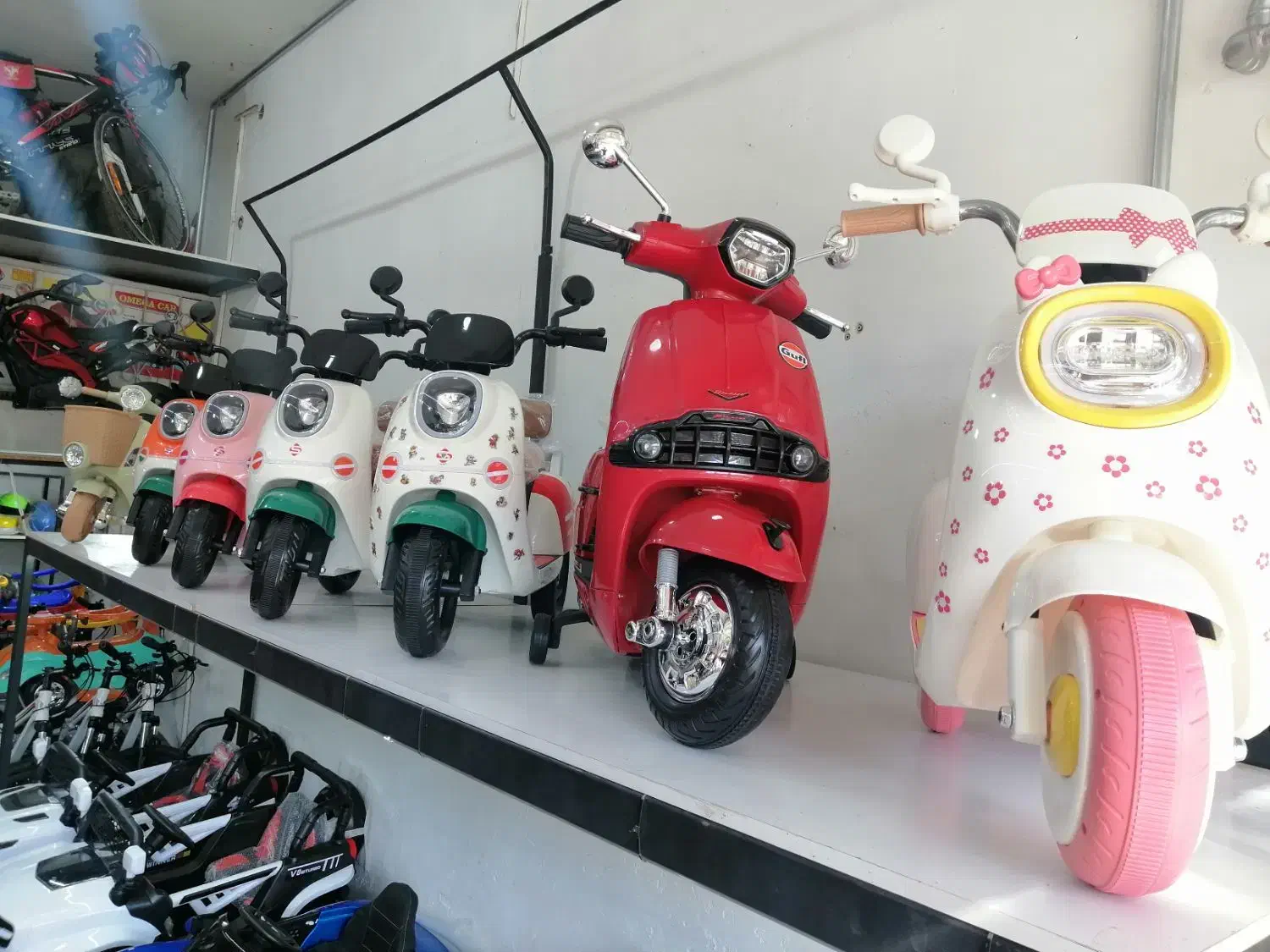 ماشین شارژی کودک|اسباببازی|سبزوار, امیریه|دیوار