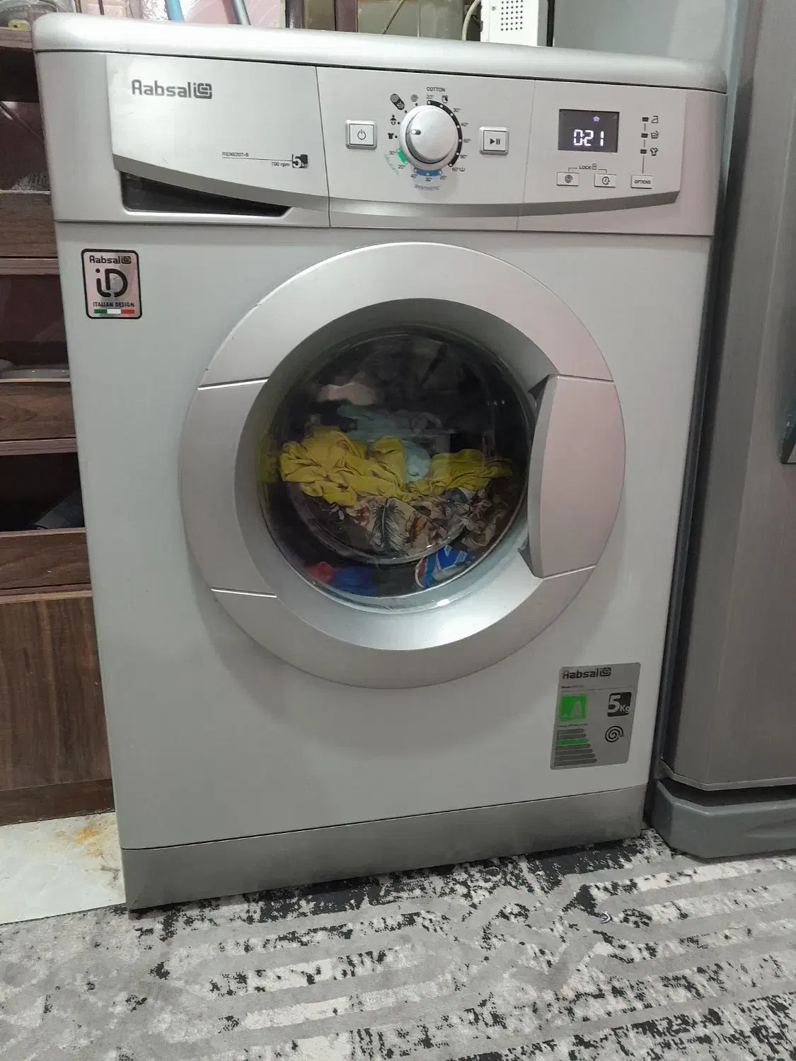 ماشین لباس شویی ابسار|ماشین لباسشویی و خشک‌کن لباس|رشت, نخودچر|دیوار