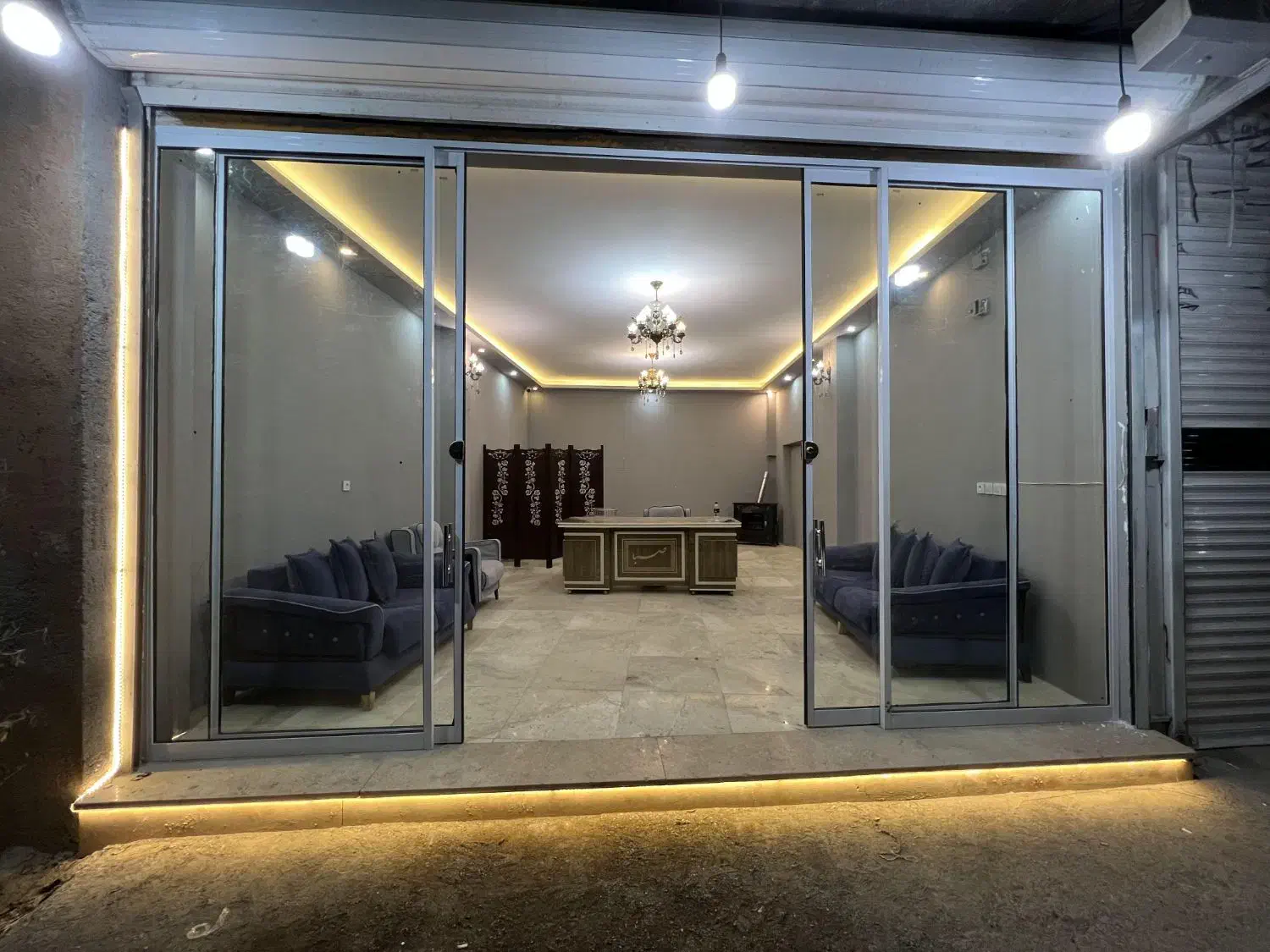 اجاره مغازه شاندیز داخل گاراژ برای خدمات خودرو|اجارهٔ مغازه و غرفه|شاندیز, |دیوار